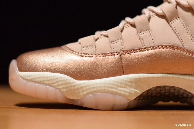 11 Air Low GS Gold Jordan Rose AH7860-105 1116